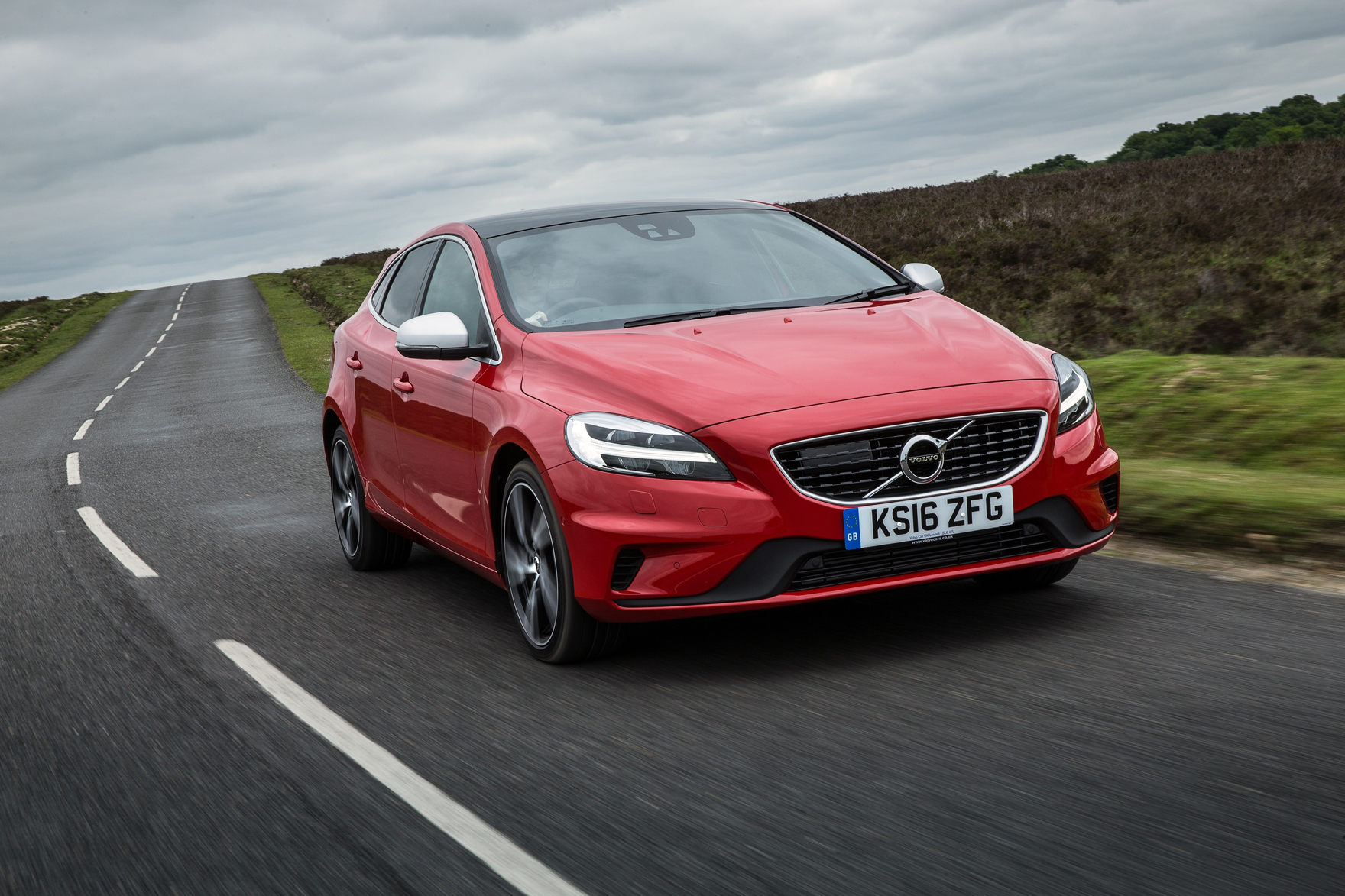 volvo v40